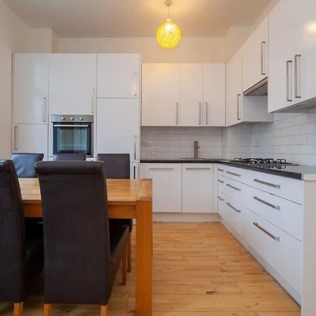 Lovely 2 Bedroom Apartment In Tooting London Exterior photo