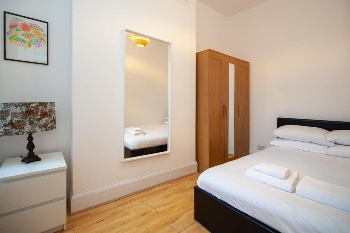 Lovely 2 Bedroom Apartment In Tooting London Exterior photo